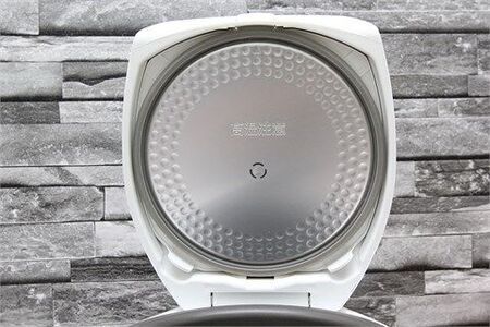 Nồi cơm điện tử Toshiba 1.8 lít RC-18NMFVN(WT)