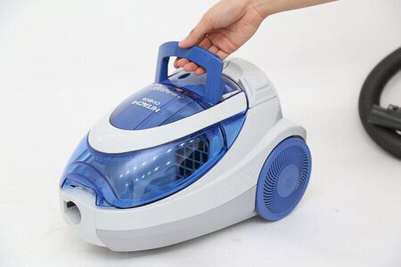 Máy hút bụi Hitachi BH18 1800W