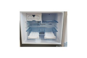 Tủ lạnh Funiki FR-166ISU 160 lít không đóng tuyết - màu đen