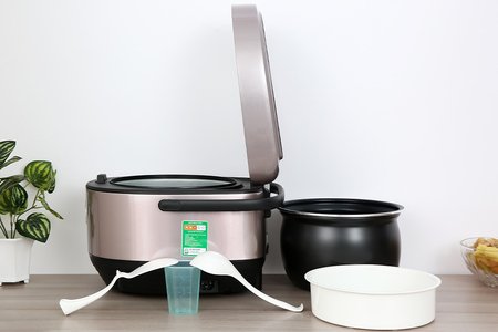 Nồi cơm điện tử 1.8 lít Casper CD-18RC01