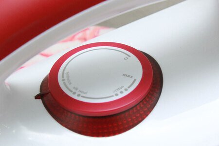 Bàn ủi khô Electrolux EDI1004