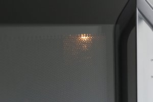 Lò vi sóng có nướng Panasonic NN-GM34JMYUE 23 lít