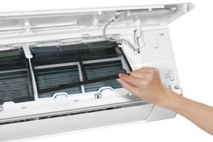 Máy Lạnh AQUA Inverter 1 Hp AQA-RUV10RB2