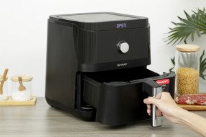 Nồi chiên không dầu Sharp KF-AF60EV-BK 6 lít