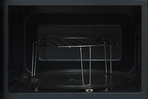 Lò vi sóng có nướng Electrolux 25 lít EMG25D22BM