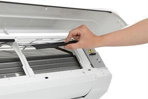 Máy lạnh Toshiba Inverter 1.5 HP RAS-H13Z2KCVG-V