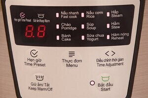 Nồi cơm điện tử Kangaroo 1.8 lít KG18DR7