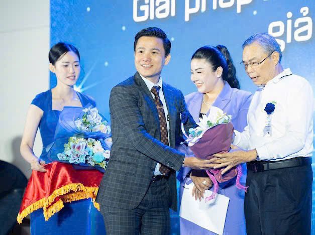 z7195683458403-8575168a4c5e67e540b8f60d47e6c4b3