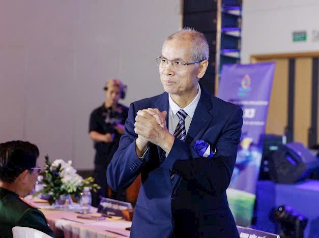 z7195683866572-afab489f04079d9b218e49269d6d9df6