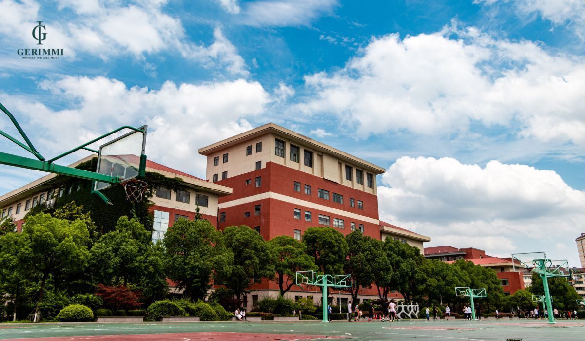 chon-truong-khong-uy-tin-hoac-truong-ma