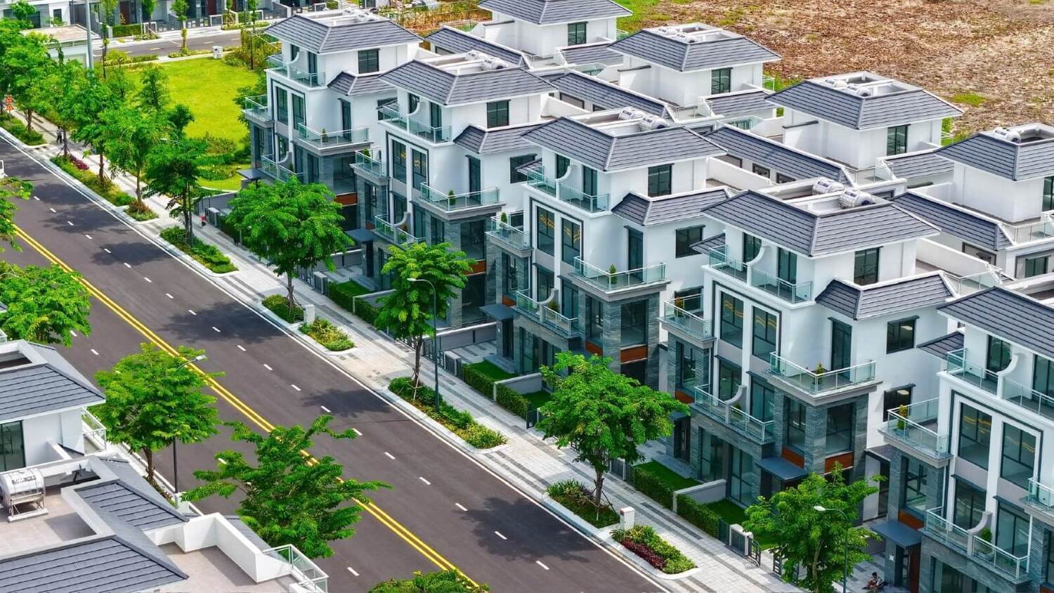 Gladia by the Waters