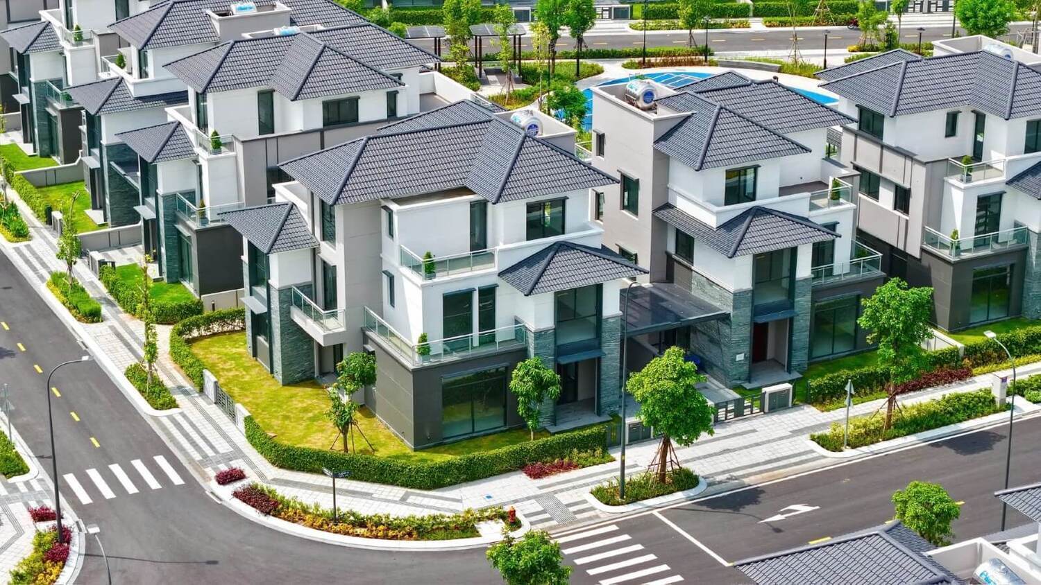 Gladia by the Waters