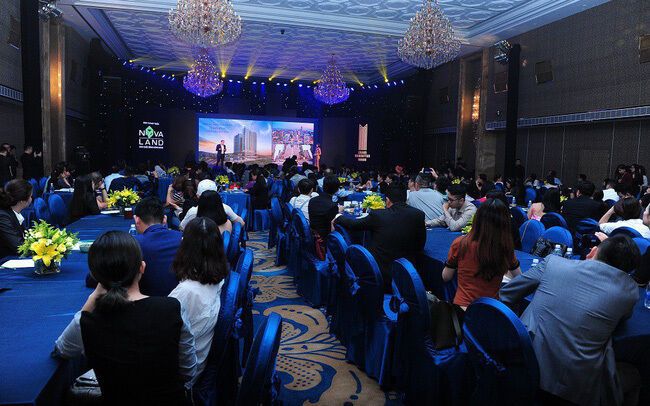 bộ sưu tập của tầng lớp siêu giàu có gì?