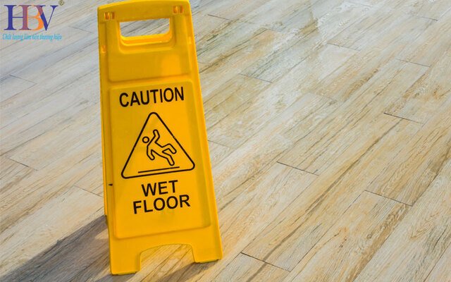 Tại sao biển báo hồ bơi quan trọng?