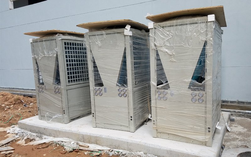 hồ bơi gia nhiệt