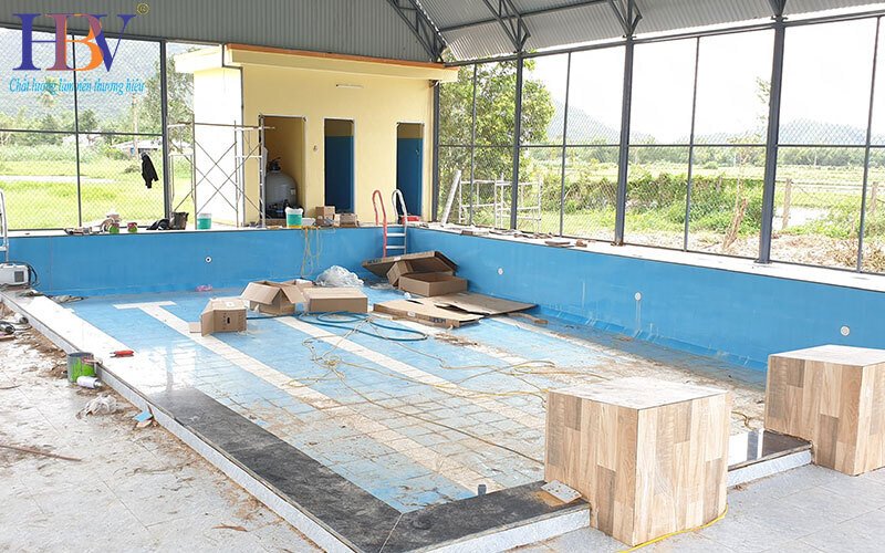 be-boi-cho-truong-hoc-tai-dong-xuan-phu-yen-2