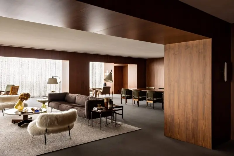 kiến trúc cổ điển giao hoà với hiện đại của căn hộ flat