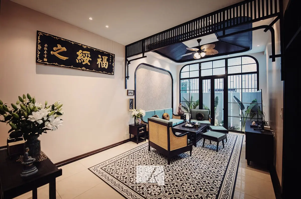 ngôi nhà mang phong cách indochine đương đại của một 'nhà thư pháp' ở hà nội