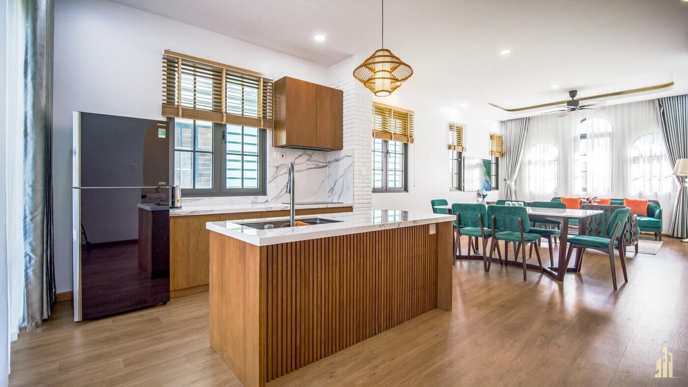 10-lfp-5648ufg784767ry