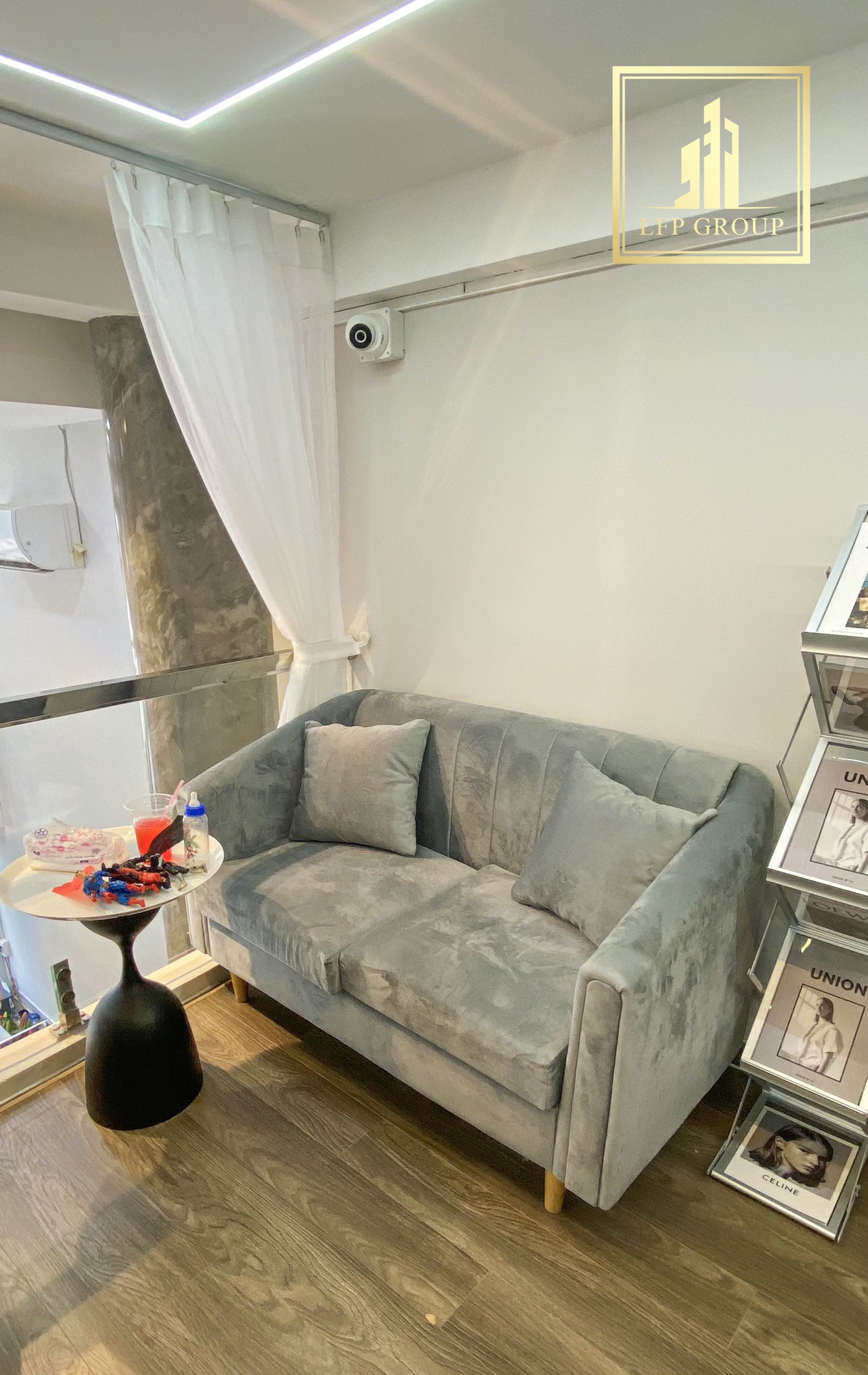 11-lfp-54fgi7897489r7gf8954gfe