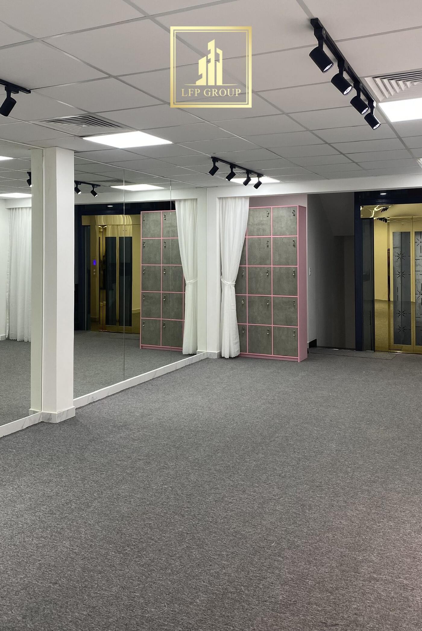 11-lfp-5784gu7r89678r7h