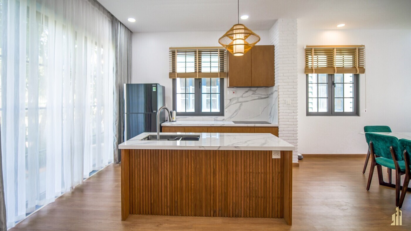 12-lfp-5648ufg784767ry