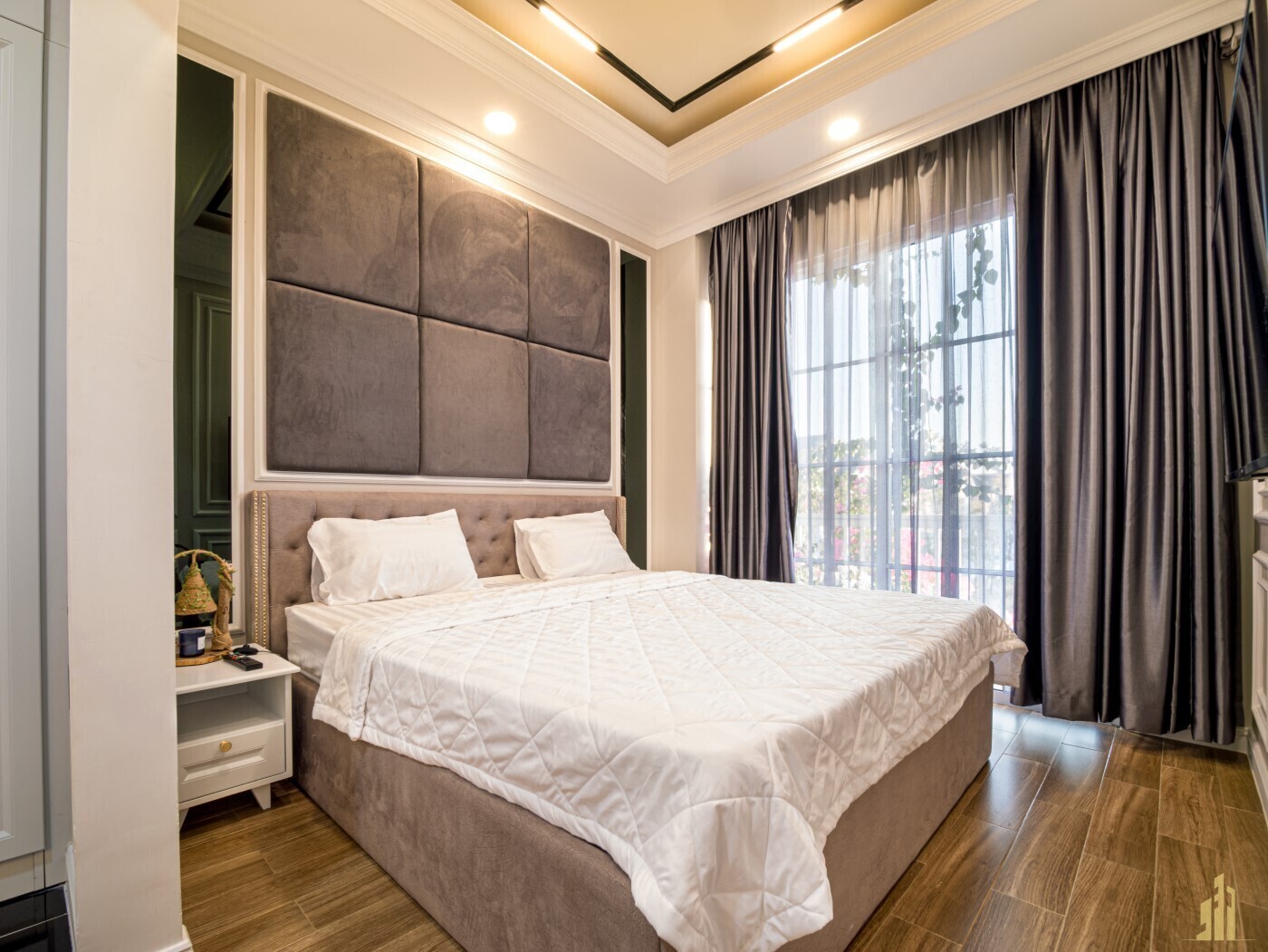 12-lfp-578uif9478395ytg