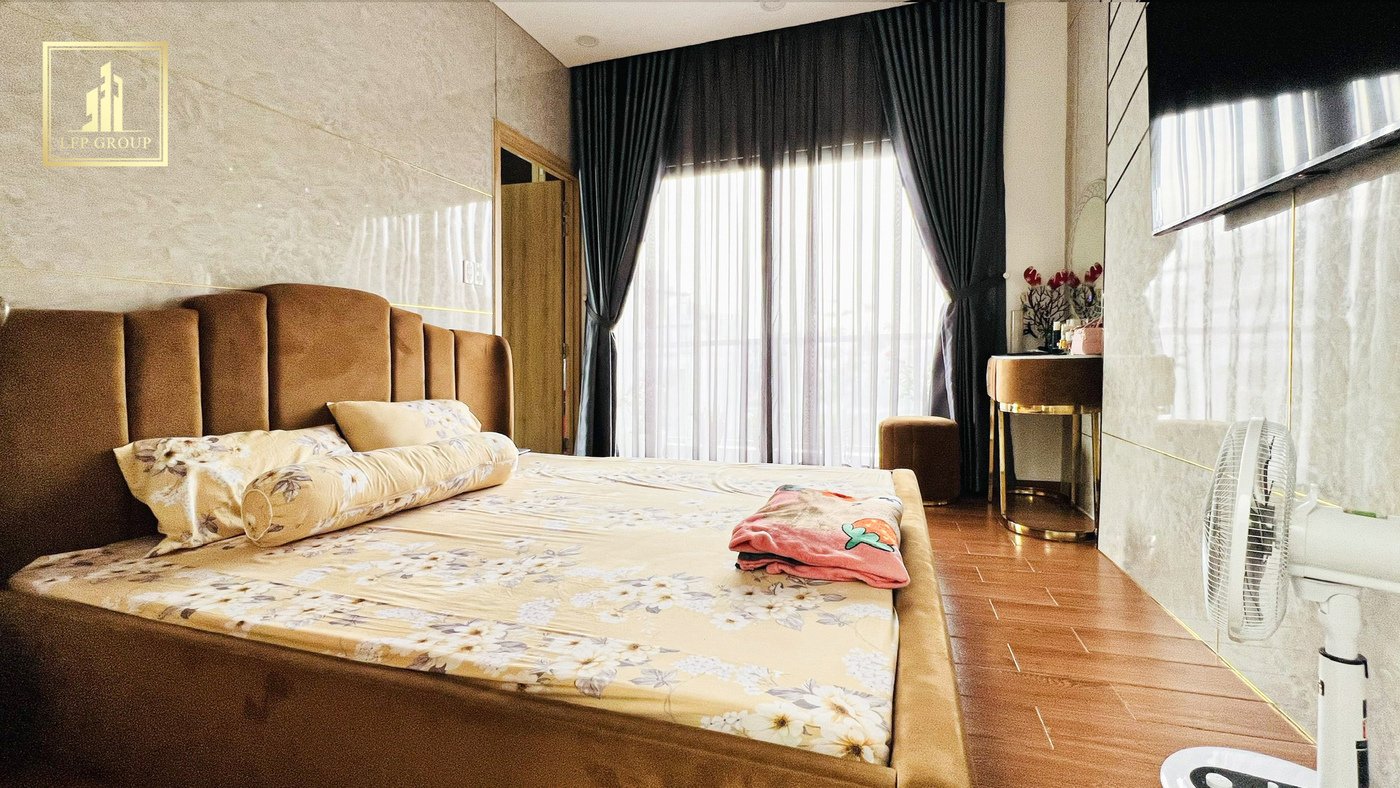 12-lfp-5894i78580ryjhg7874t89h