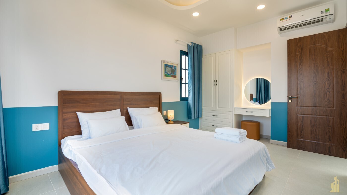 12-lfp-78r4jhg7868th