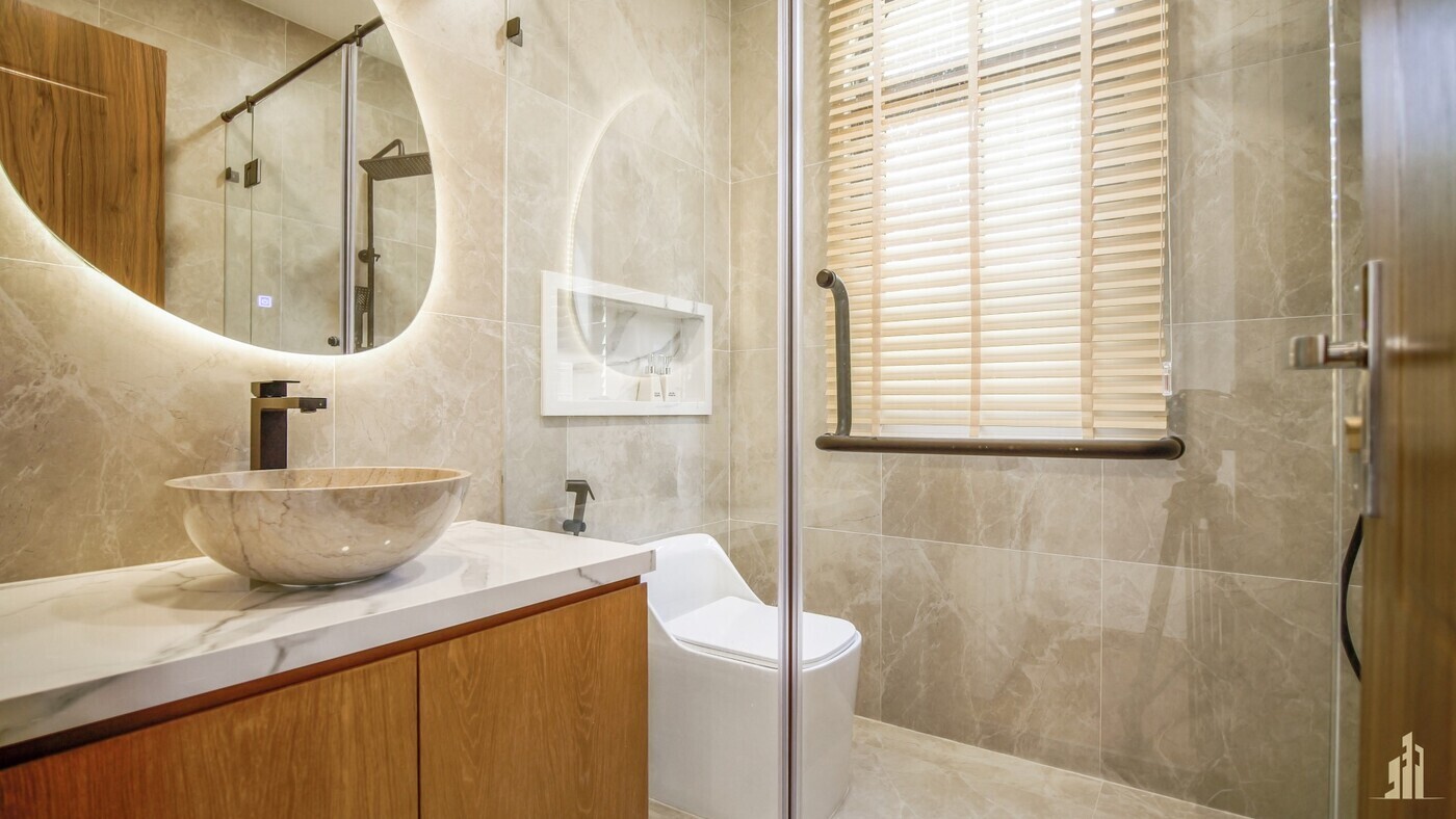 13-lfp-5648ufg784767ry