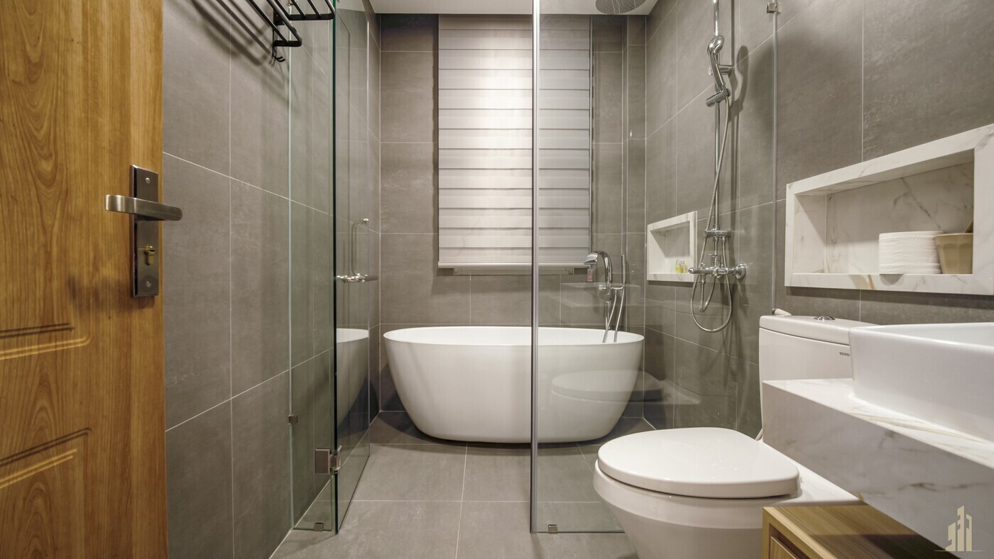 131-lfp-4789jg79347867y9gt