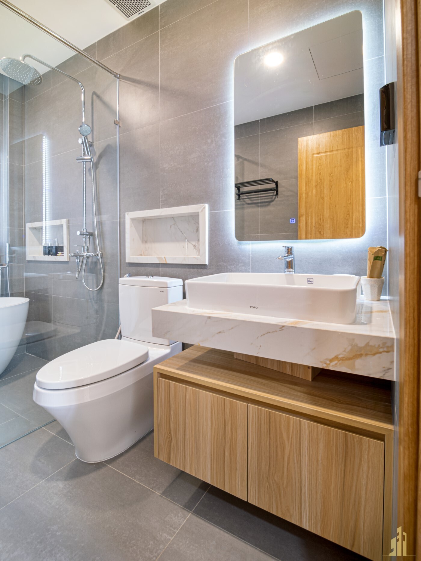 134-lfp-5784jfy78864rt