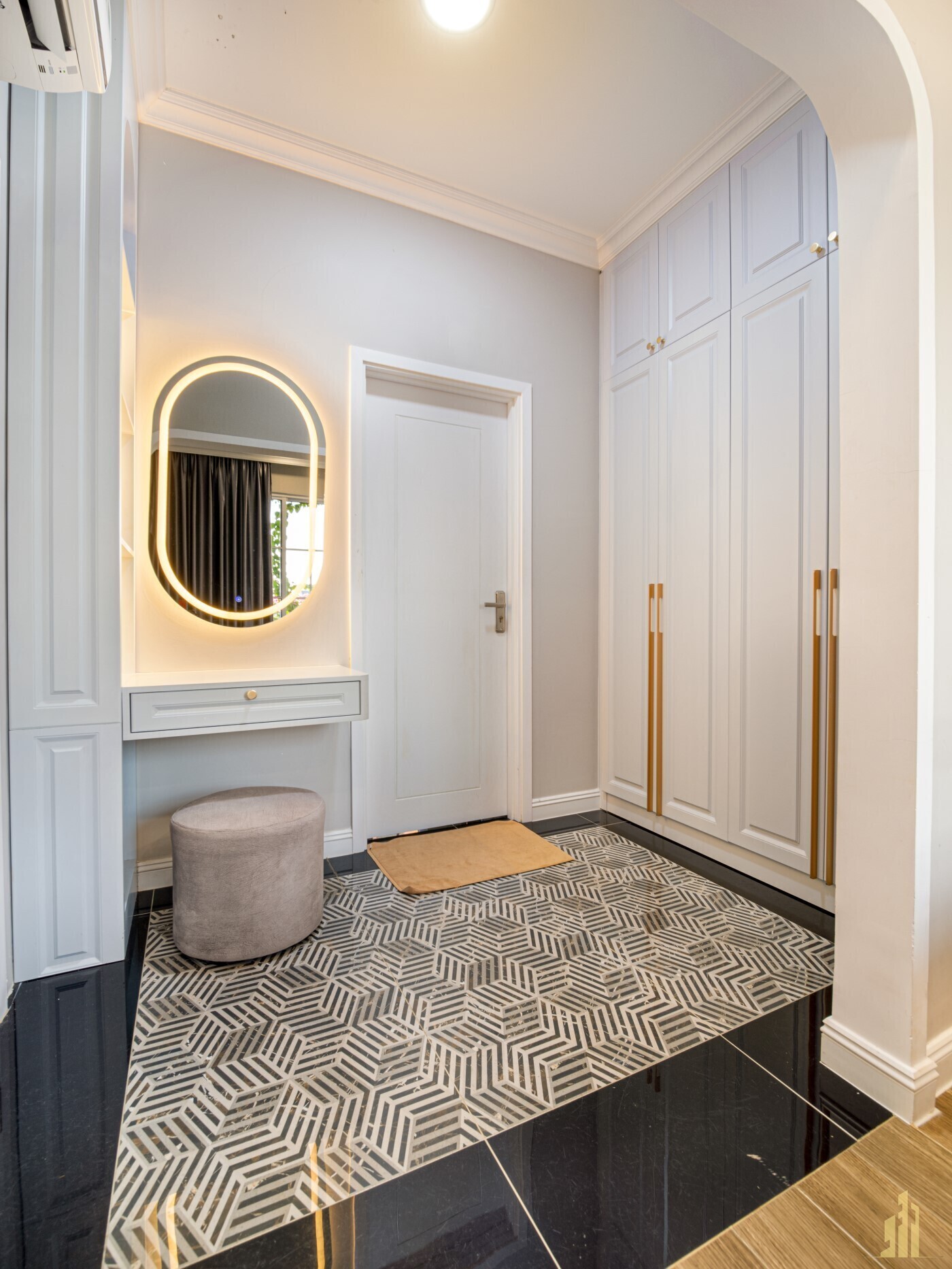 14-lfp-578uif9478395ytg