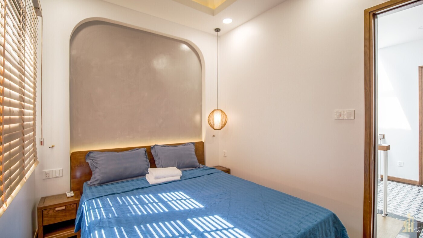 16-lfp-5648ufg784767ry