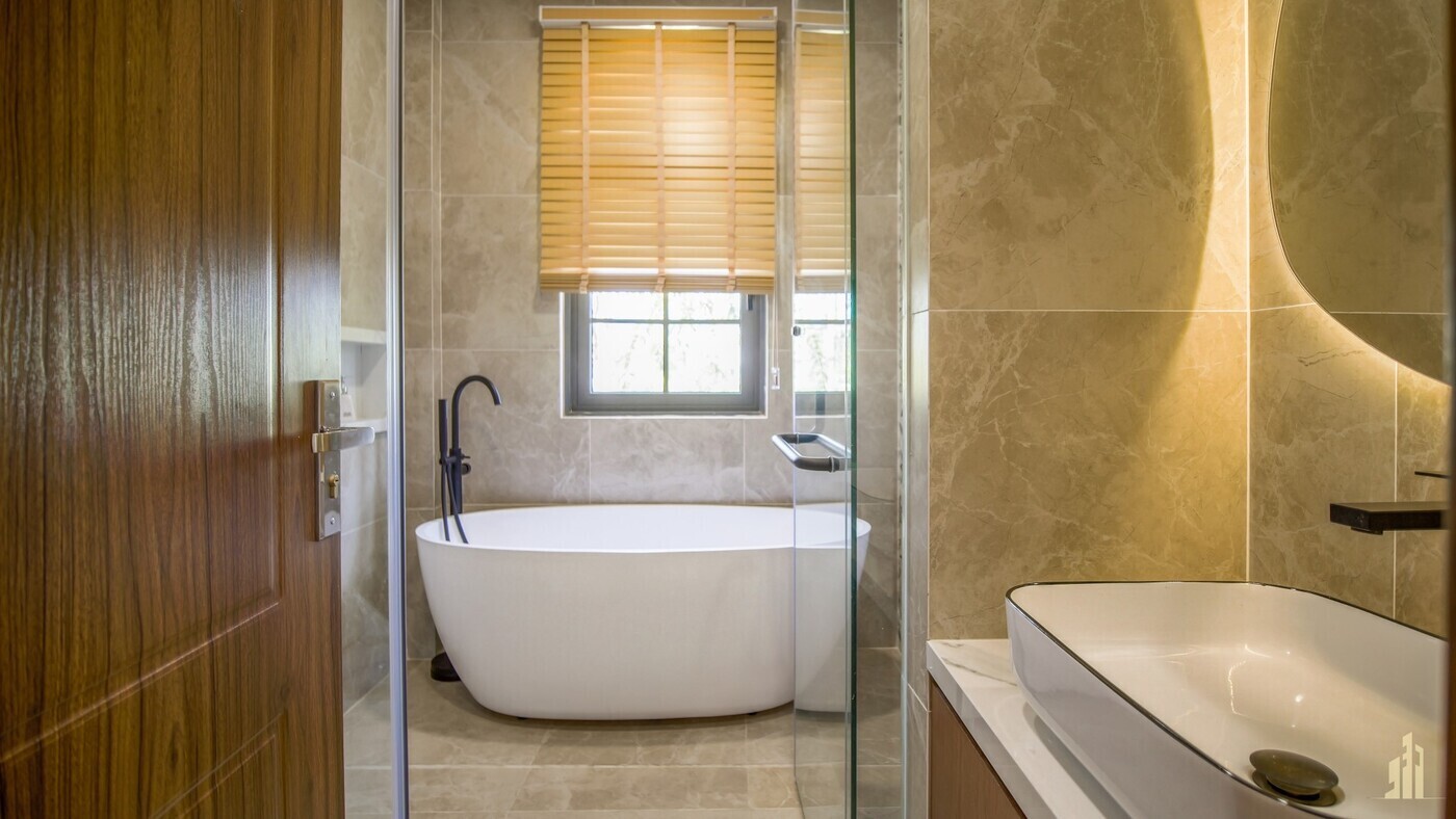 19-lfp-5648ufg784767ry