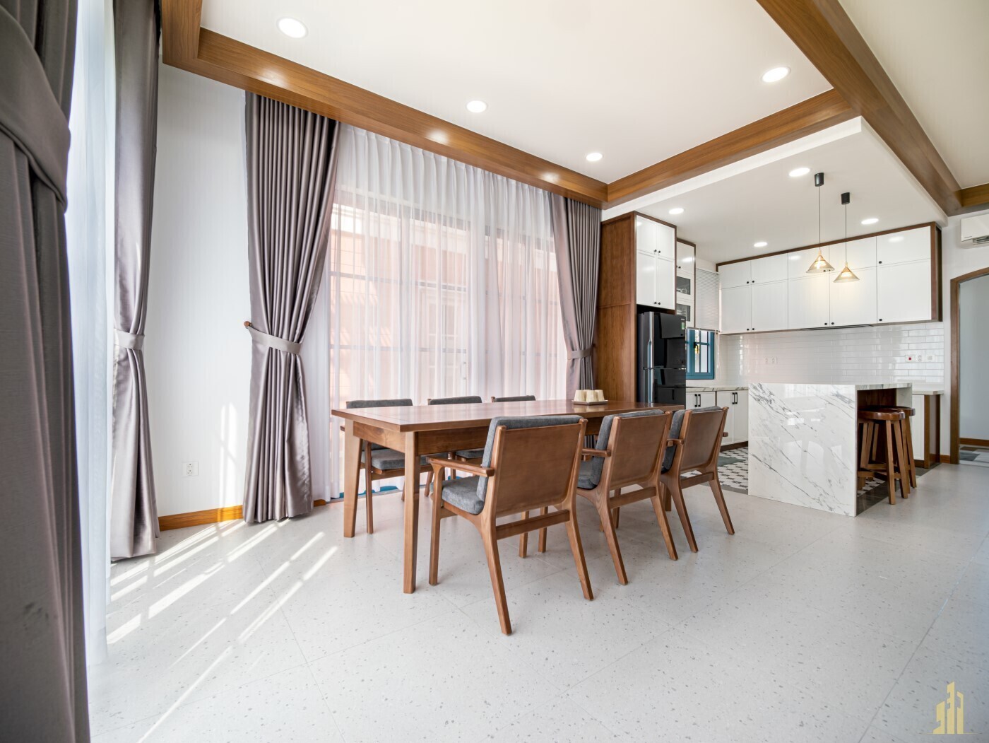 2-lfp-85904jkf789e7589rt