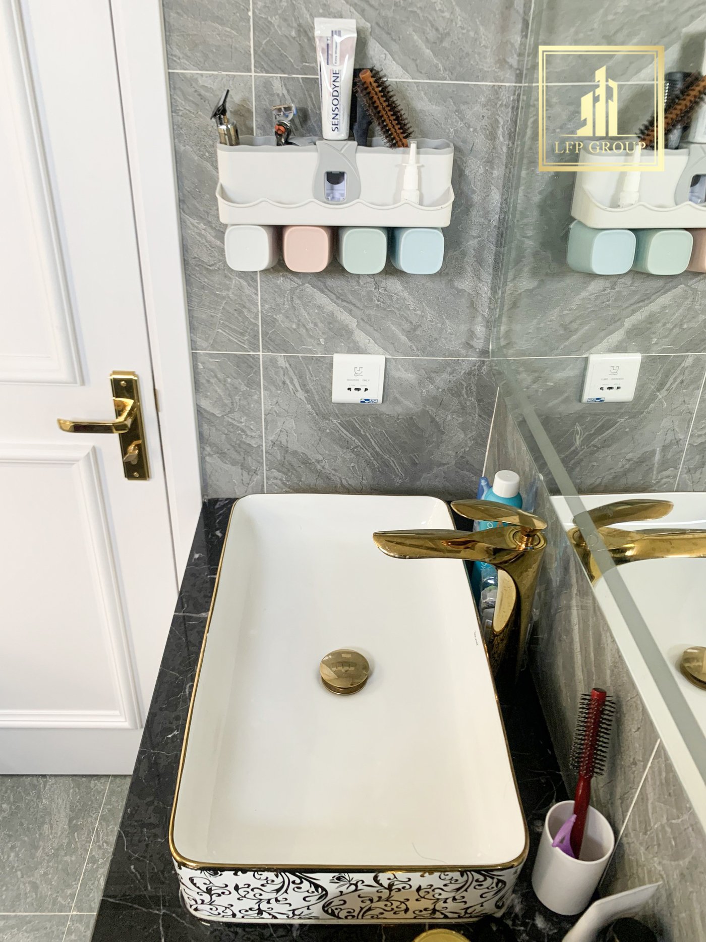 20-lfp-584uifg7r876879h