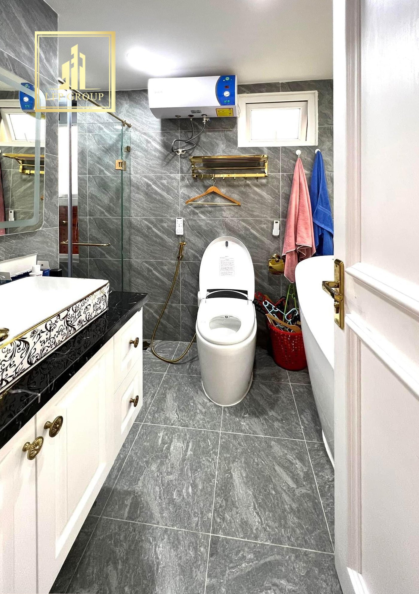 21-lfp-584uifg7r876879h