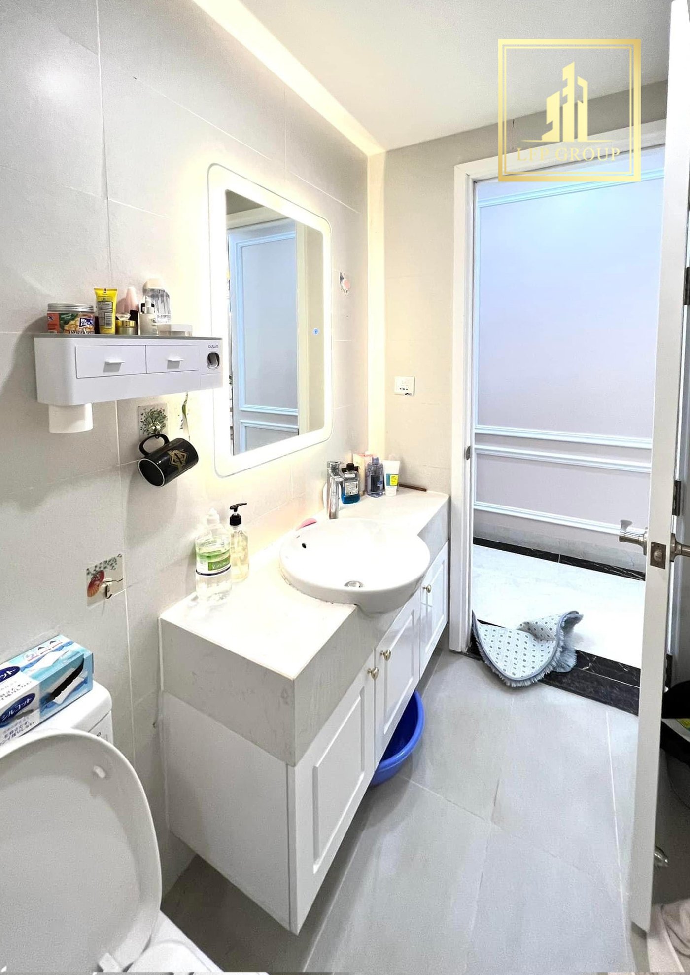 23-lfp-584uifg7r876879h