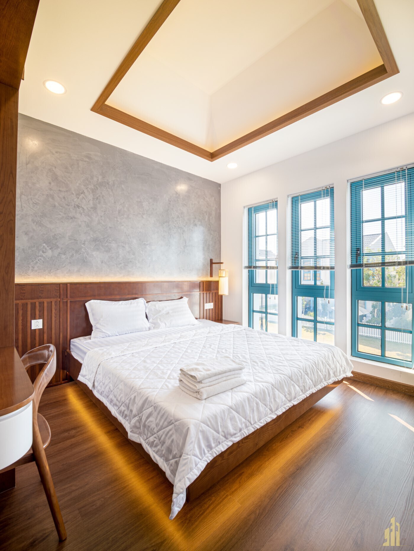 7-lfp-85904jkf789e7589rt