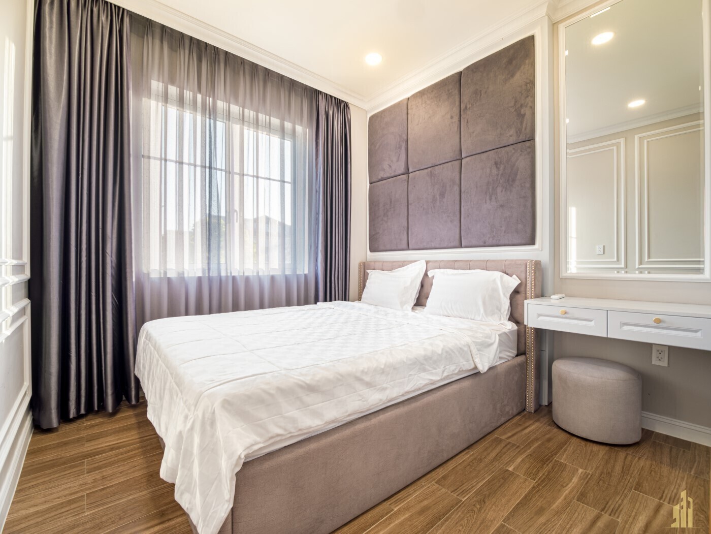 8-lfp-578uif9478395ytg