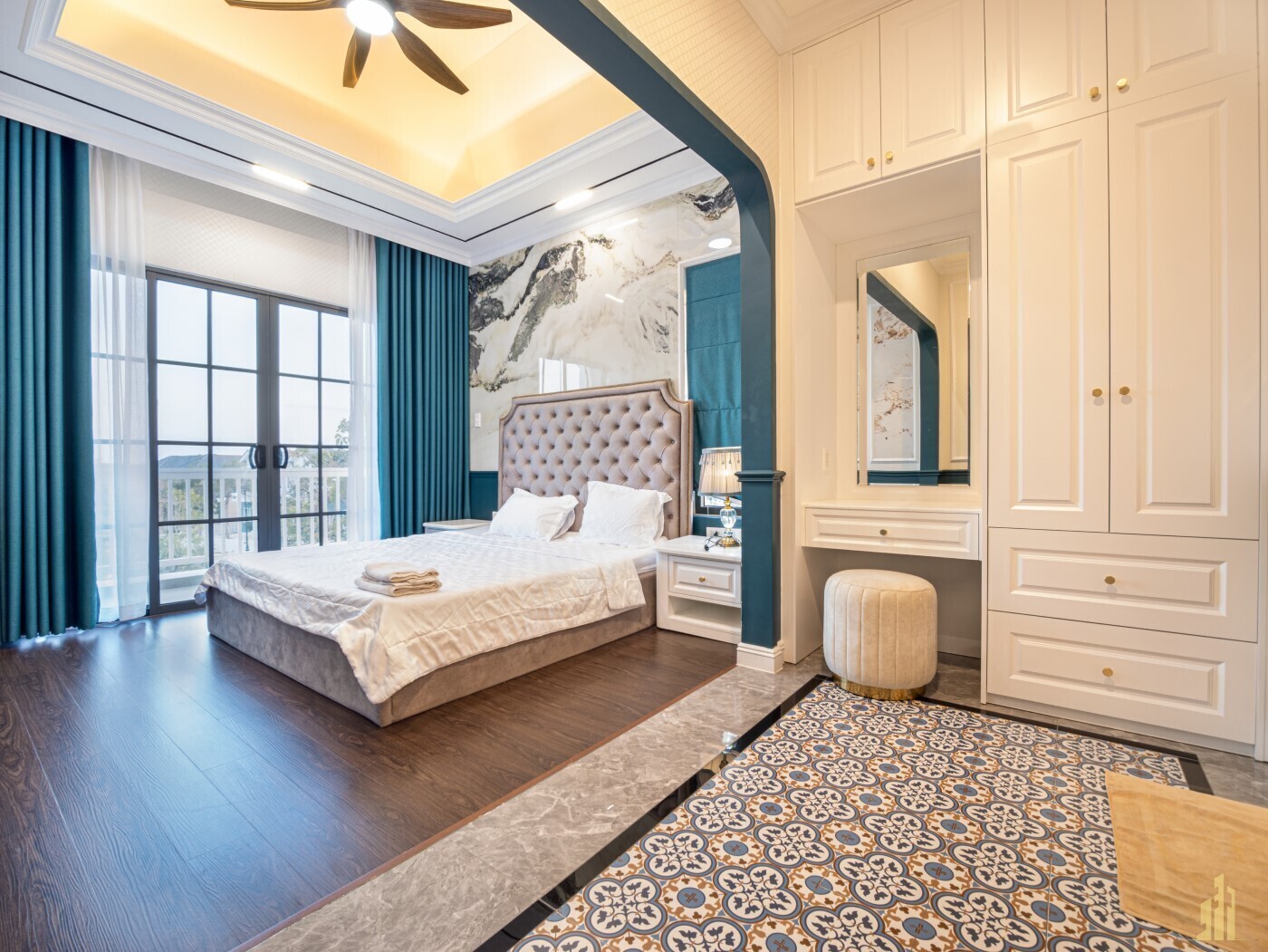 8-lfp-78534uhf78564y