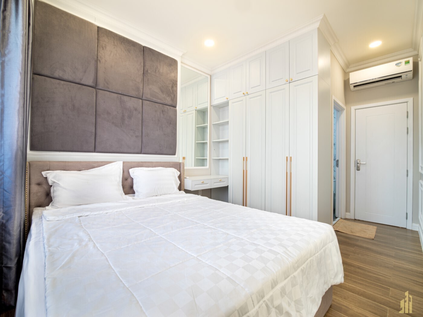 9-lfp-578uif9478395ytg