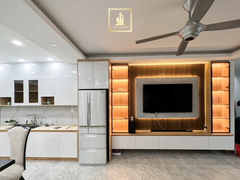 Quận Thủ Đức - Nhà phố đường Nguyễn Văn Thịnh