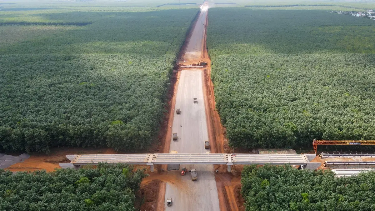 cao tốc dầu giây - phan thiết trước một tháng thông xe