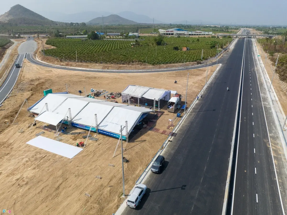 cấp tập hoàn thiện cao tốc phan thiết - dầu giây trước giờ thông xe