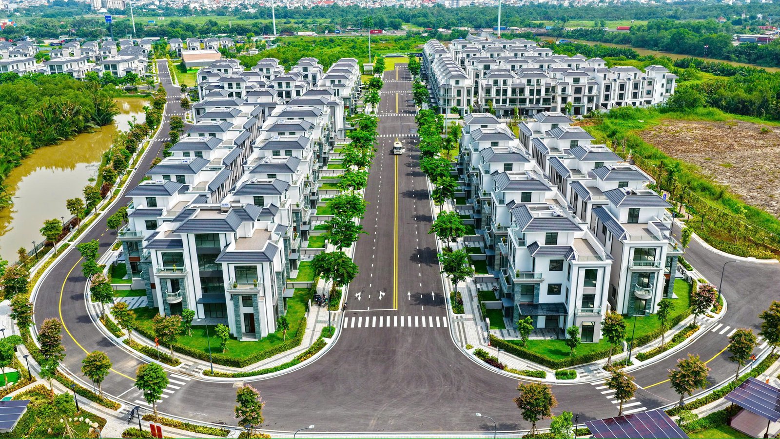 z6763501184830-c03adba6789666e020547f32c1223293