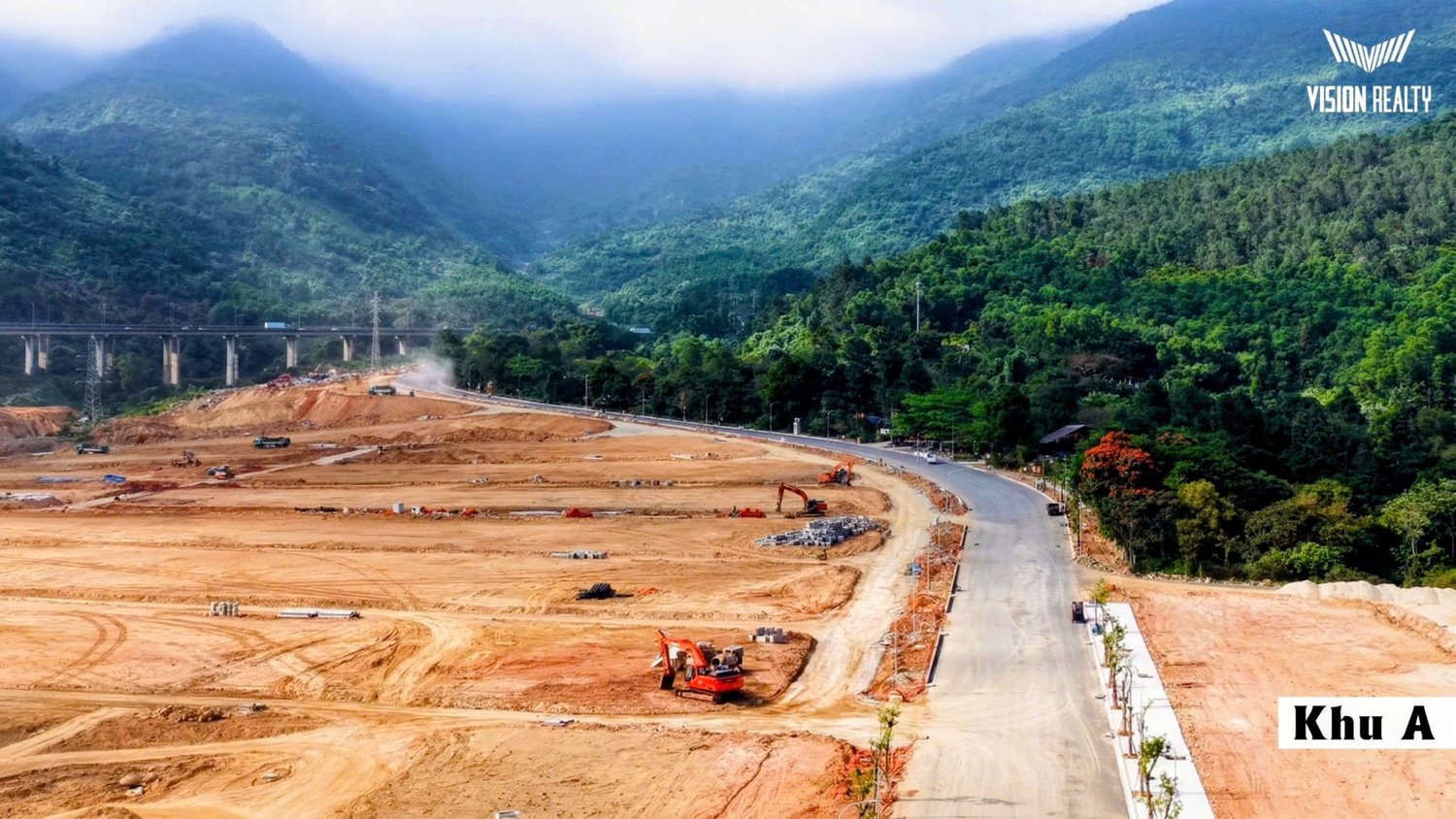 z7607239369701-de102bfc95f9a400986636c647d1e743