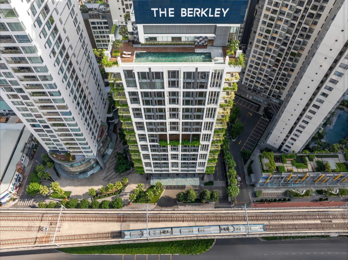 z7610114638972-bf13a259a1853f356f30443d122309be