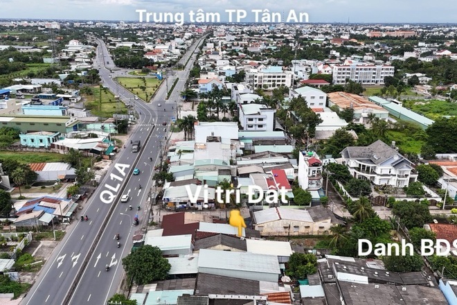 💥 CHỈ 8 TỶ: ĐẤT NỀN LONG AN: 558M² FULL THỔ CƯ, MẶT TIỀN QUỐC LỘ 1A